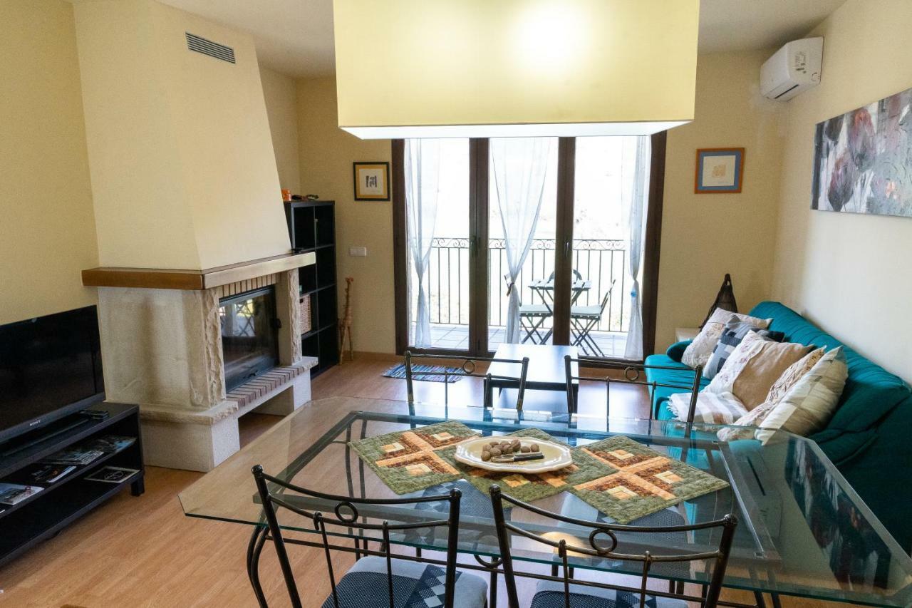 Apartaments Espai D'Ахер Екстер'єр фото