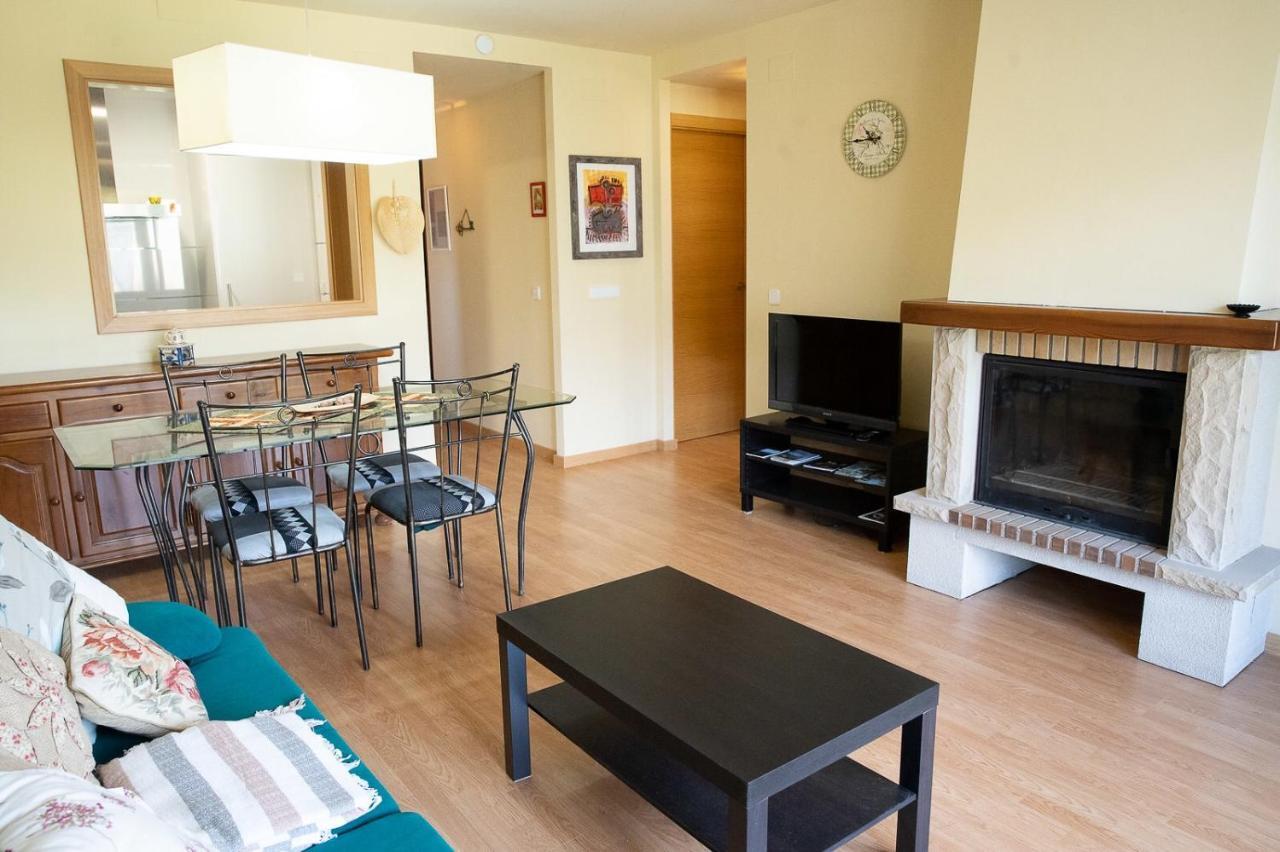 Apartaments Espai D'Ахер Екстер'єр фото
